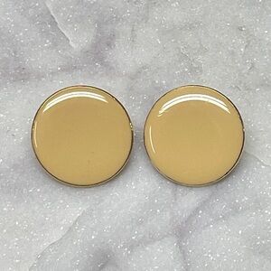ART Signed Vintage Gold Tone Cream Enamel Disc Clip On Earrings Mod Minimalist